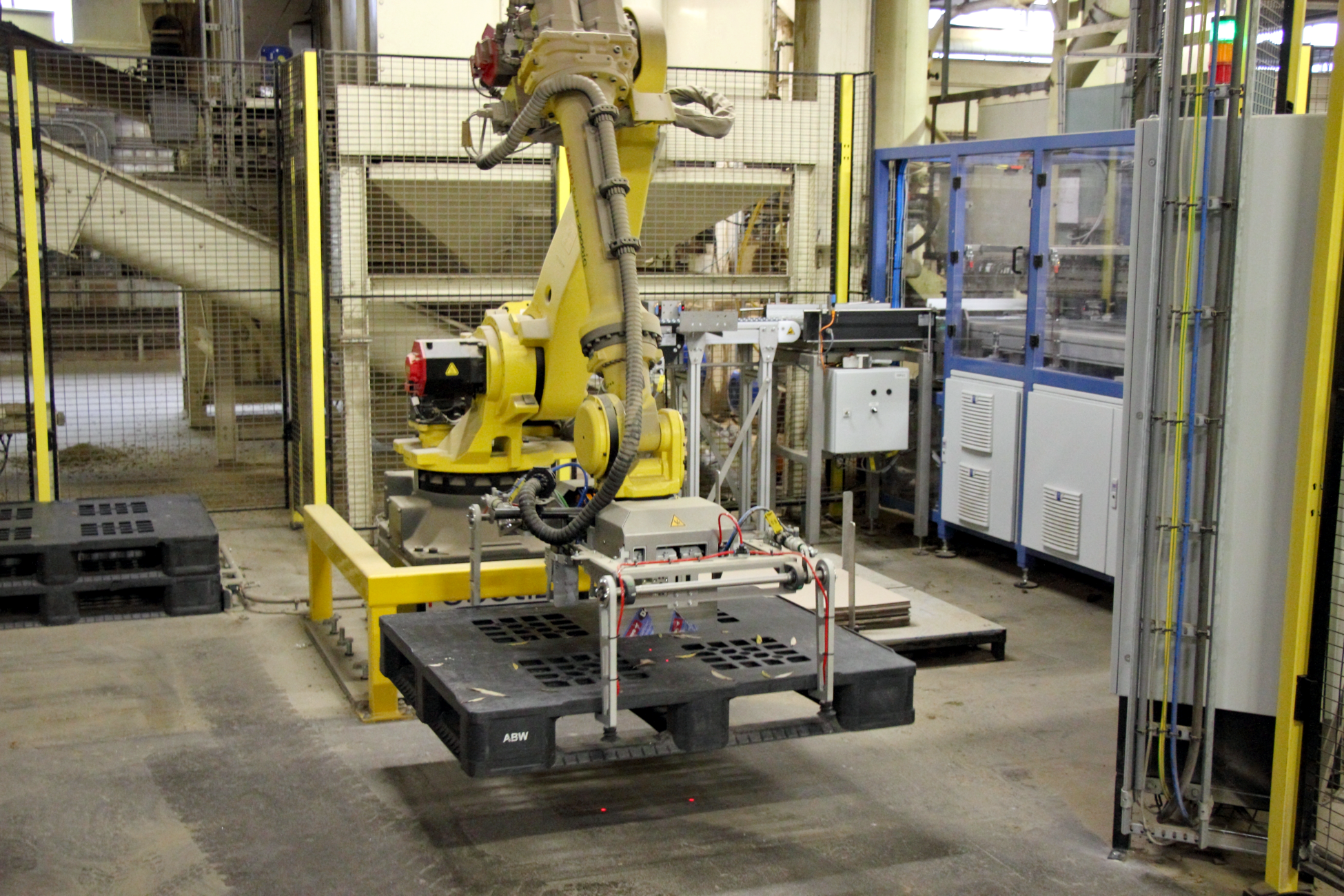 Grijper multifunctioneel - Automatiseren inpak- en palletiseerproces - Robotize